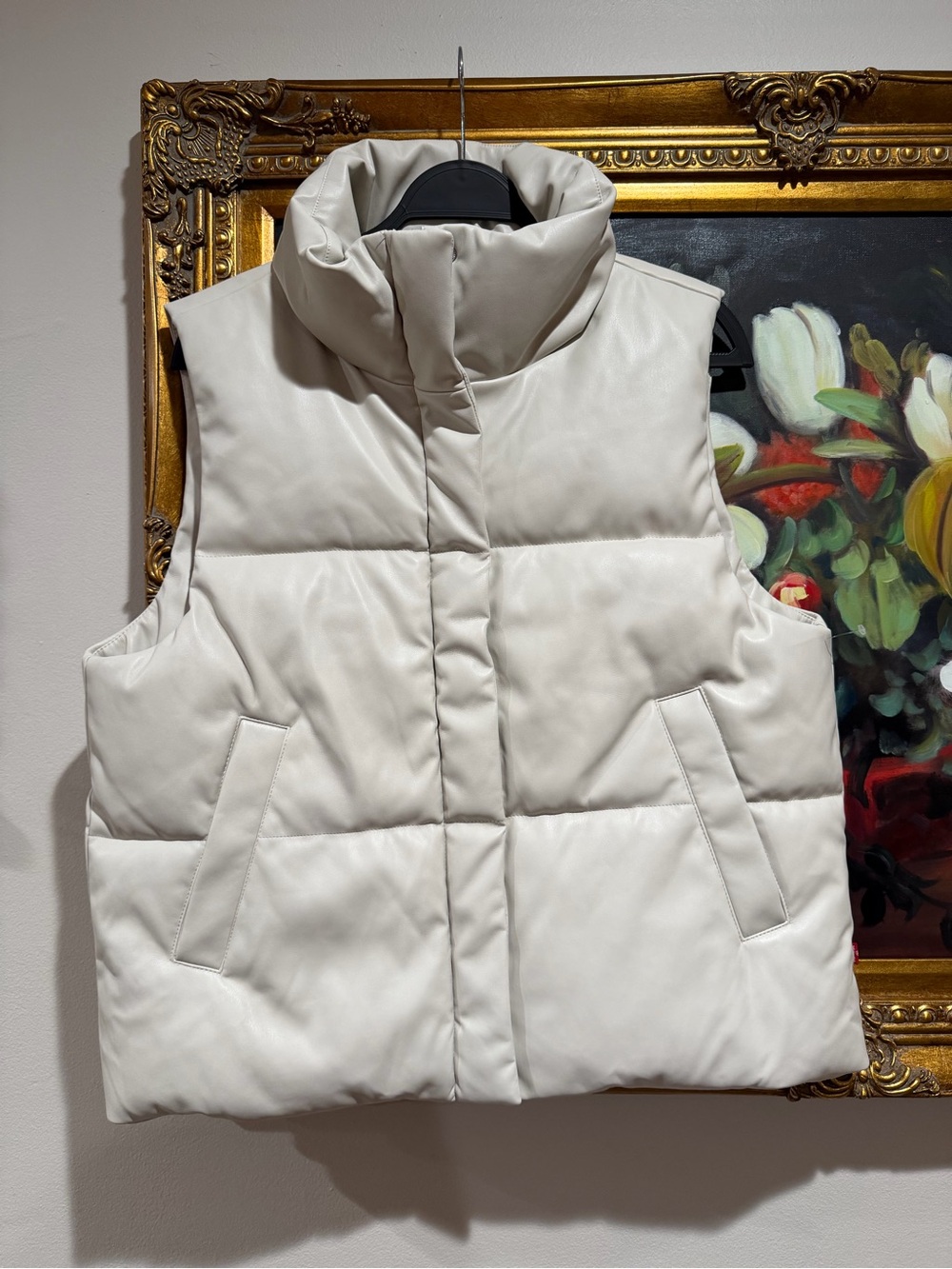 Levi's Cream Puffer Vest